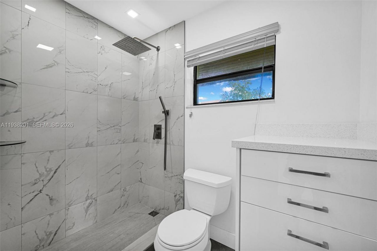 6215 W 24th Ave, Unit 206-7, Hialeah, FL 33016 Photo