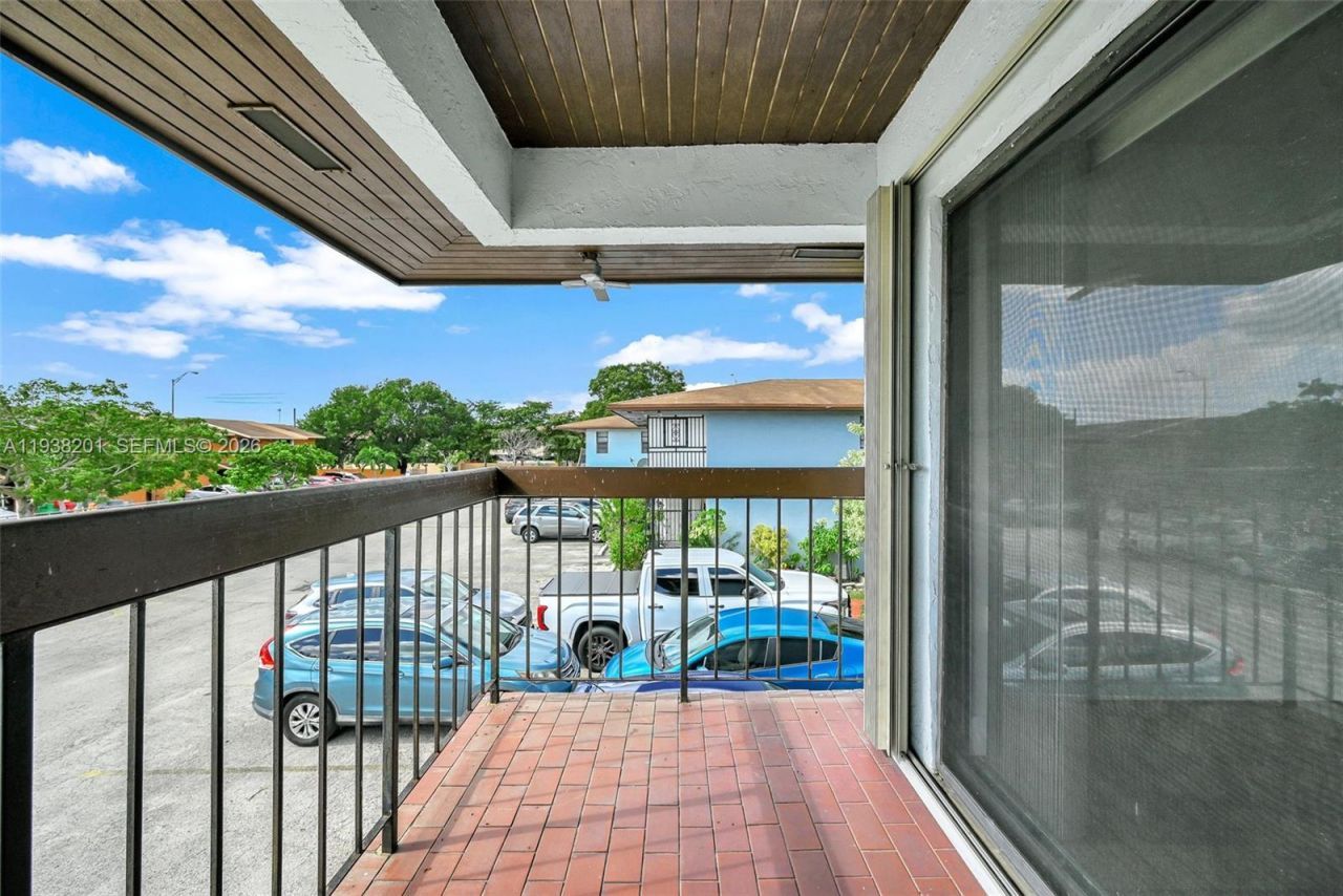 6215 W 24th Ave, Unit 206-7, Hialeah, FL 33016 Photo