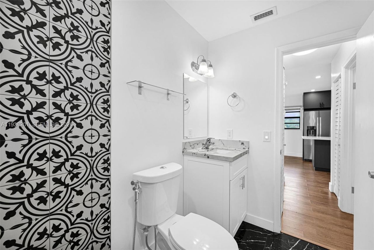 6215 W 24th Ave, Unit 206-7, Hialeah, FL 33016 Photo