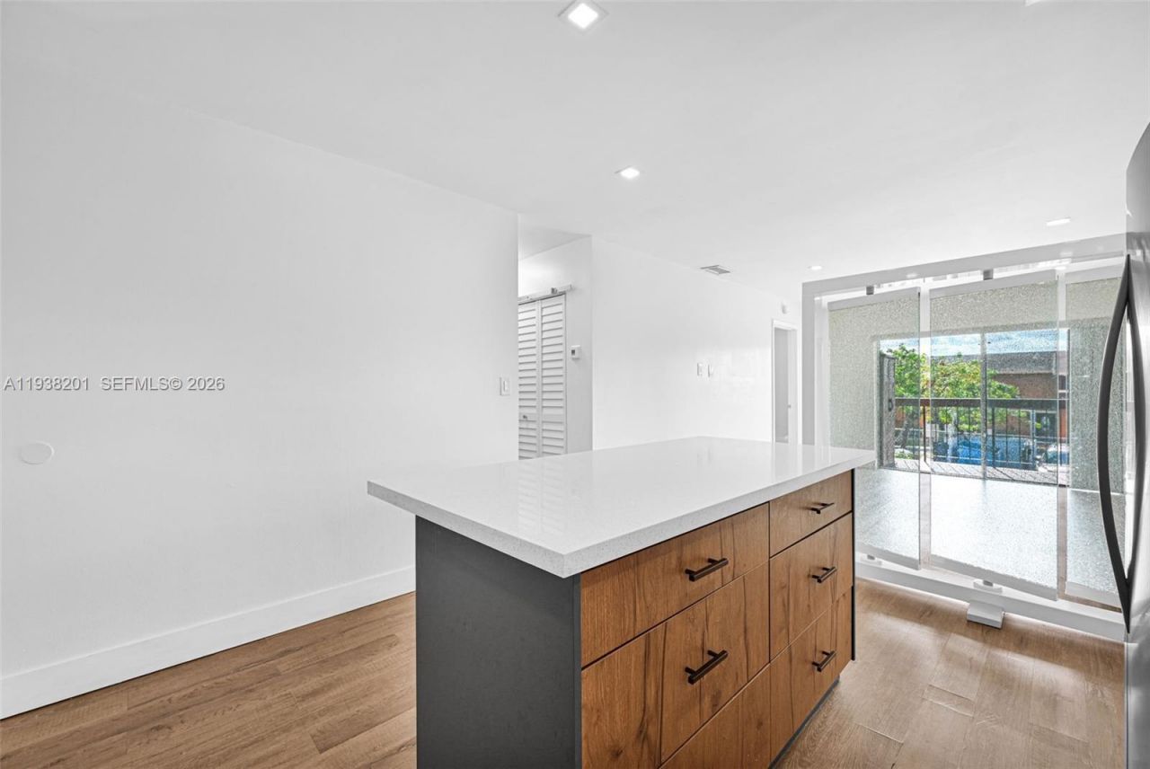 6215 W 24th Ave, Unit 206-7, Hialeah, FL 33016 Photo