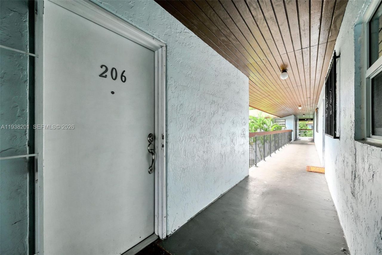 6215 W 24th Ave, Unit 206-7, Hialeah, FL 33016 Photo