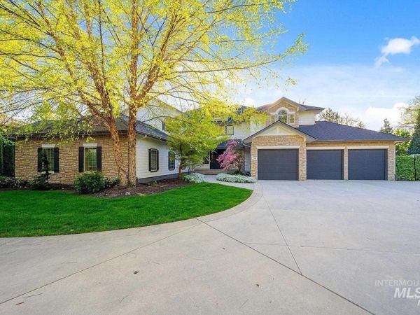 2749 S White Castle Ave, Eagle, ID 83616