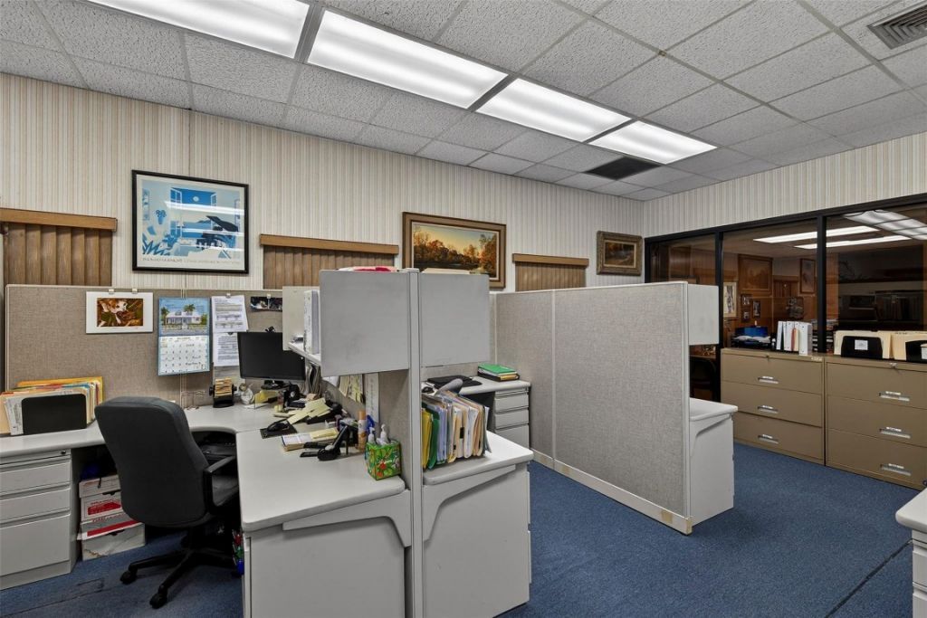 3050 E Commercial Boulevard, Fort Lauderdale, FL 33308 Photo