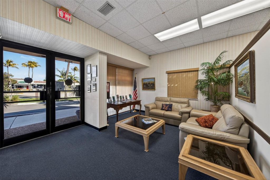 3050 E Commercial Boulevard, Fort Lauderdale, FL 33308 Photo