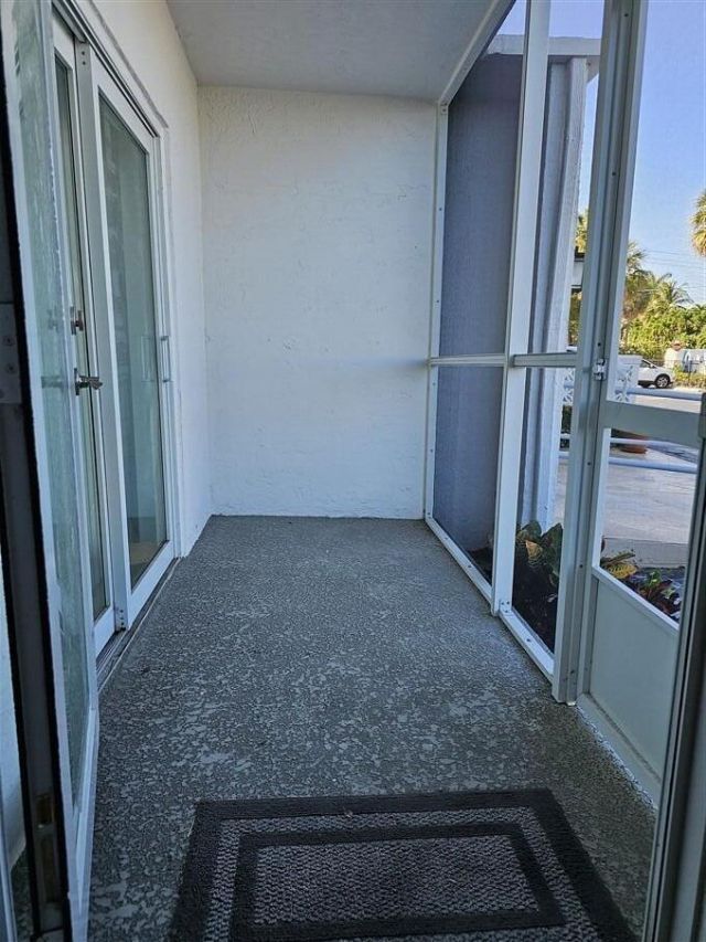 1502 S Lakeside Drive, Unit 118, Lake Worth Beach, FL 33460 Photo