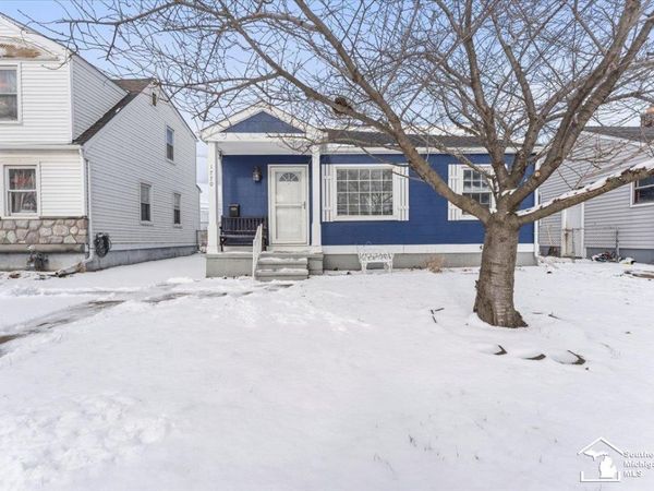 1770 Rose Avenue, Lincoln Park, MI 48146