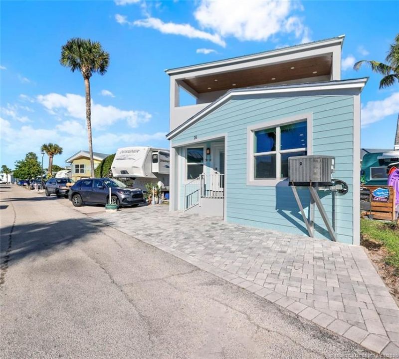 10725 S Ocean Drive, Unit 76, Jensen Beach, FL 34957 Photo