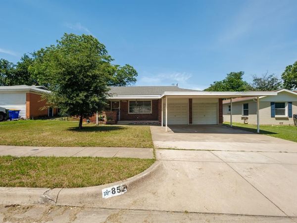 852 Odie Drive, White Settlement, TX 76108