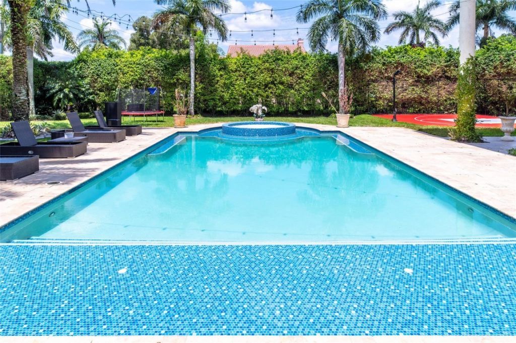 1203 NW 121st Ave, Plantation, FL 33323 Photo