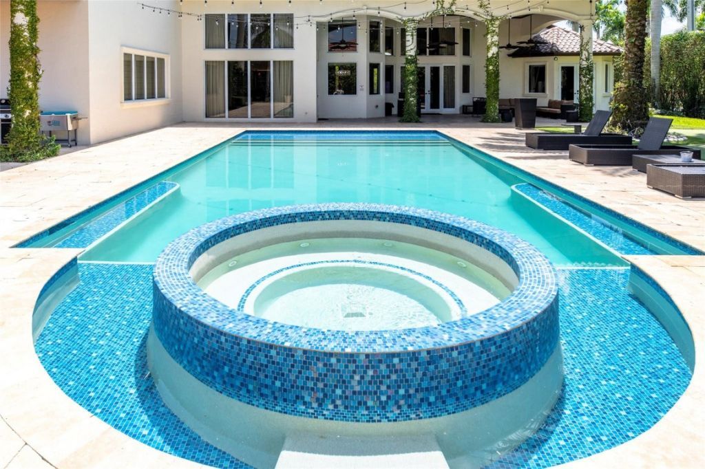 1203 NW 121st Ave, Plantation, FL 33323 Photo