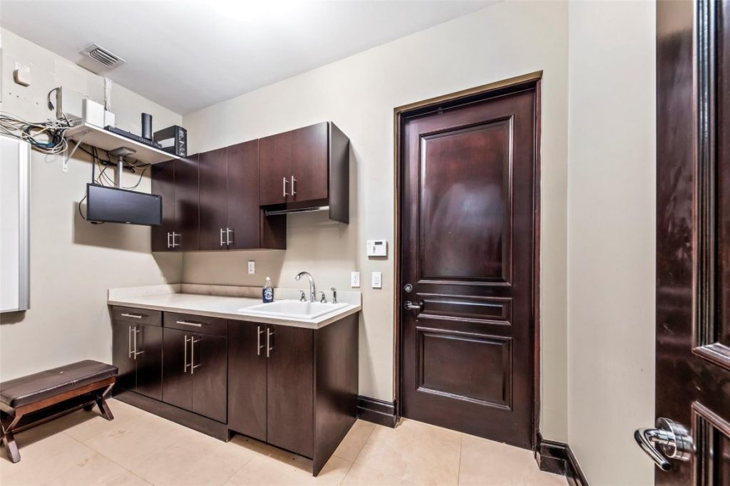 1203 NW 121st Ave, Plantation, FL 33323 Photo