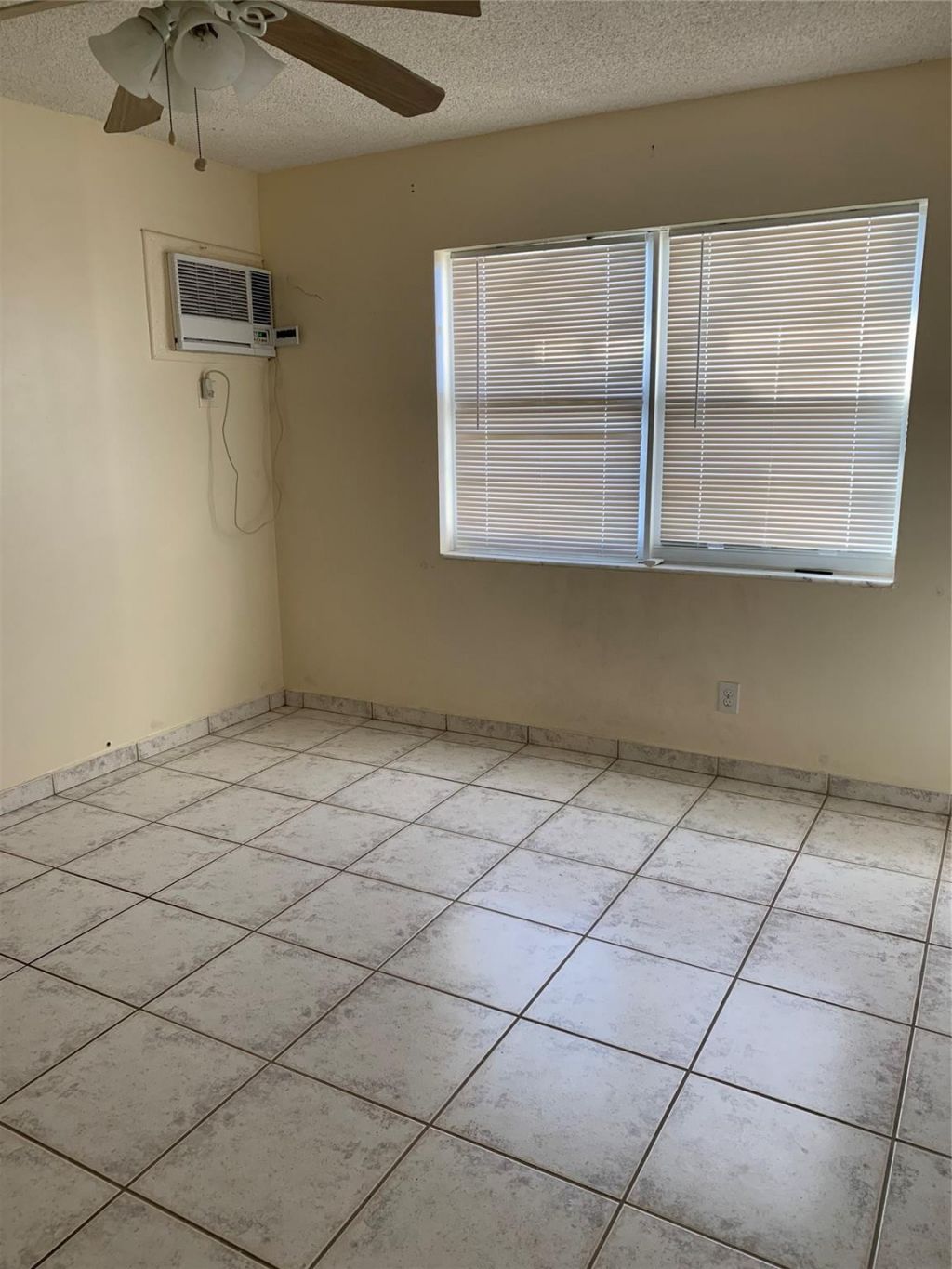 200 S Birch Road, Unit 806, Fort Lauderdale, FL 33316 Photo