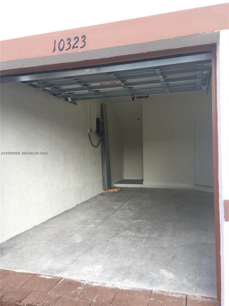 10323 W 34th Ln , Unit 10323, Hialeah, FL 33018 Photo