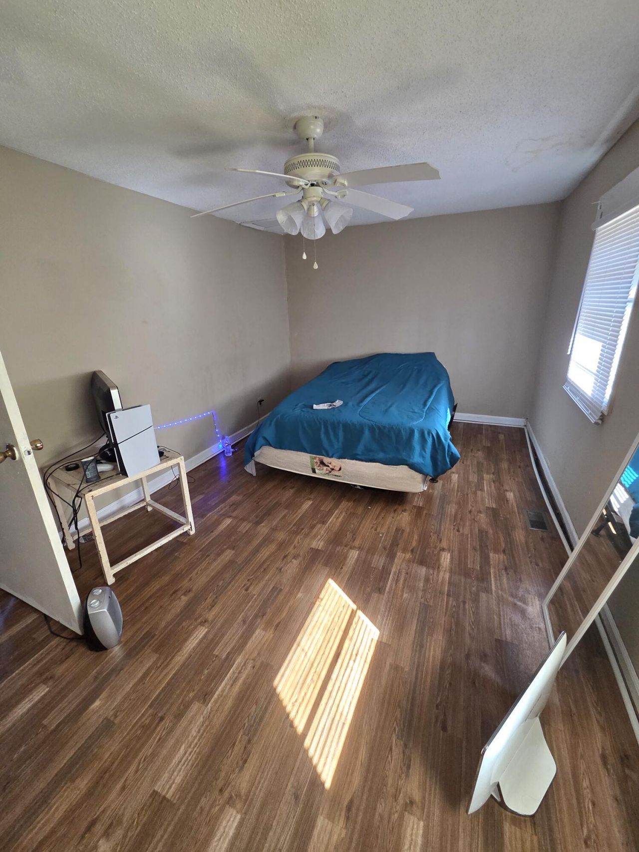 245 Acme Street Photo 11