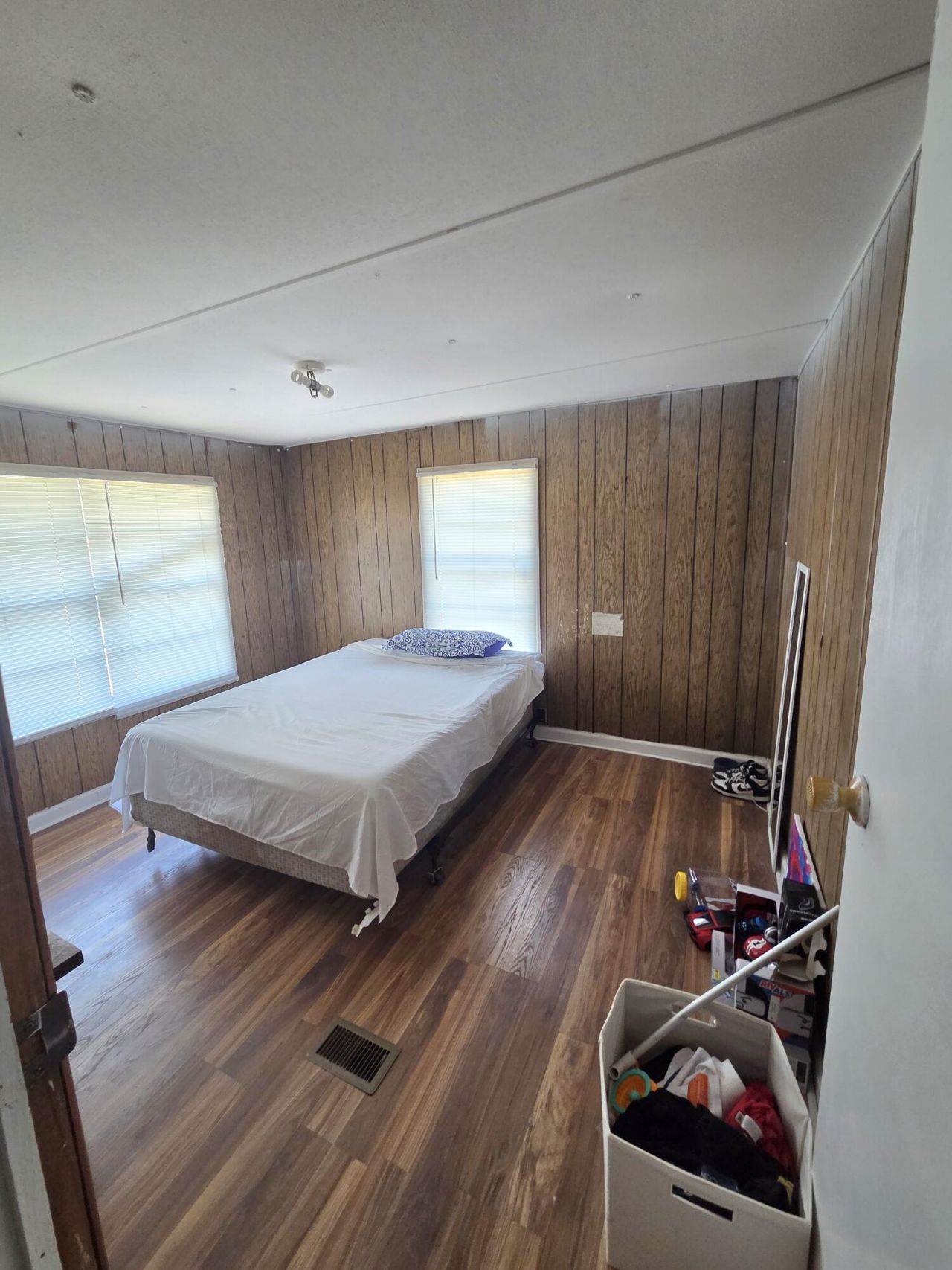 245 Acme Street Photo 17