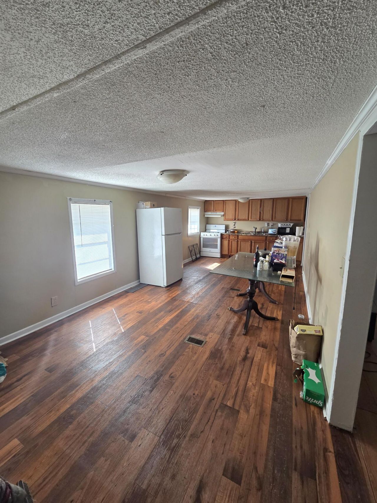 245 Acme Street Photo 6