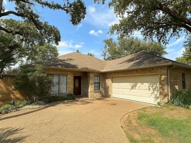 2909 Gainesborough Drive, Dallas, TX 75287