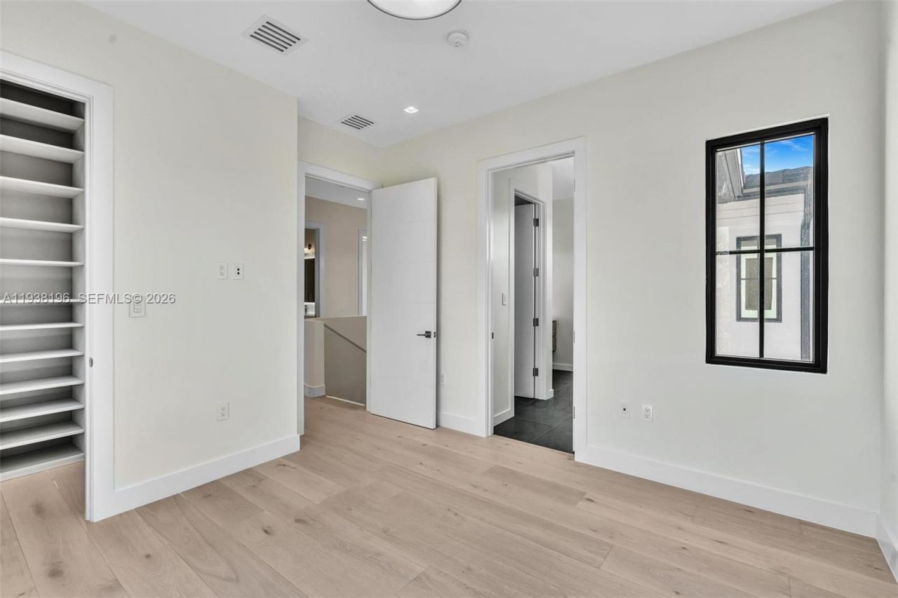 9264 Dickens Ave , Surfside, FL 33154 Photo