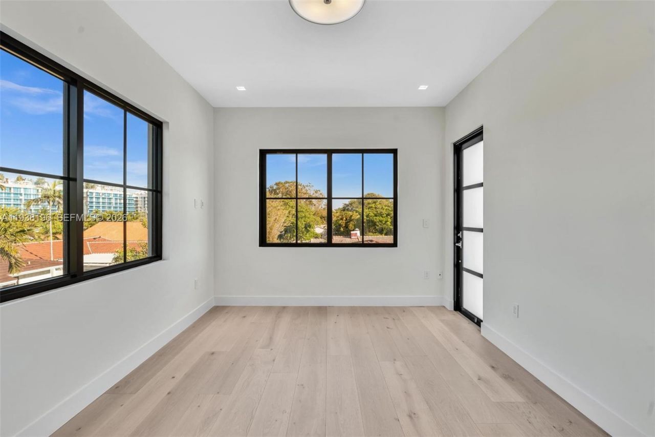 9264 Dickens Ave , Surfside, FL 33154 Photo