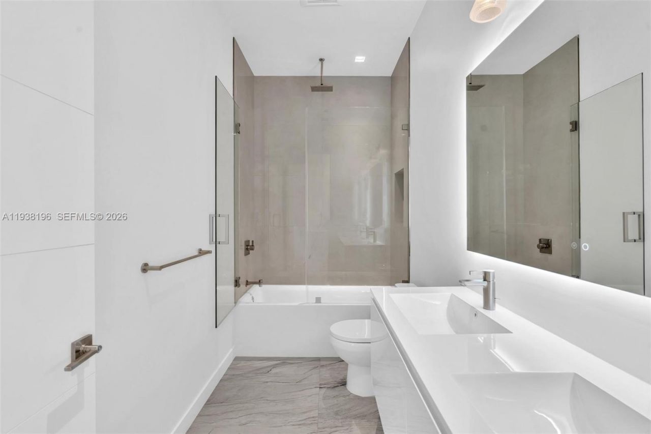 9264 Dickens Ave , Surfside, FL 33154 Photo