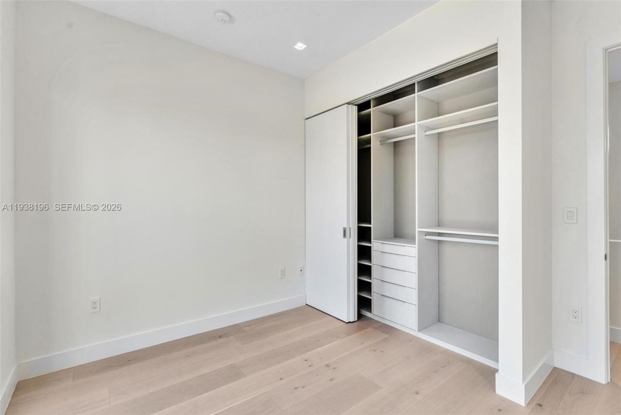 9264 Dickens Ave , Surfside, FL 33154 Photo