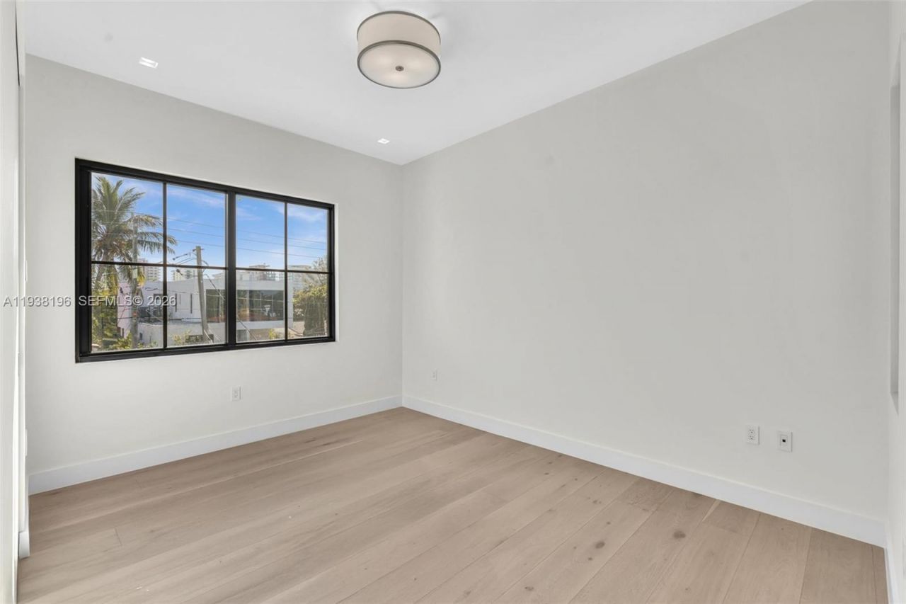 9264 Dickens Ave , Surfside, FL 33154 Photo