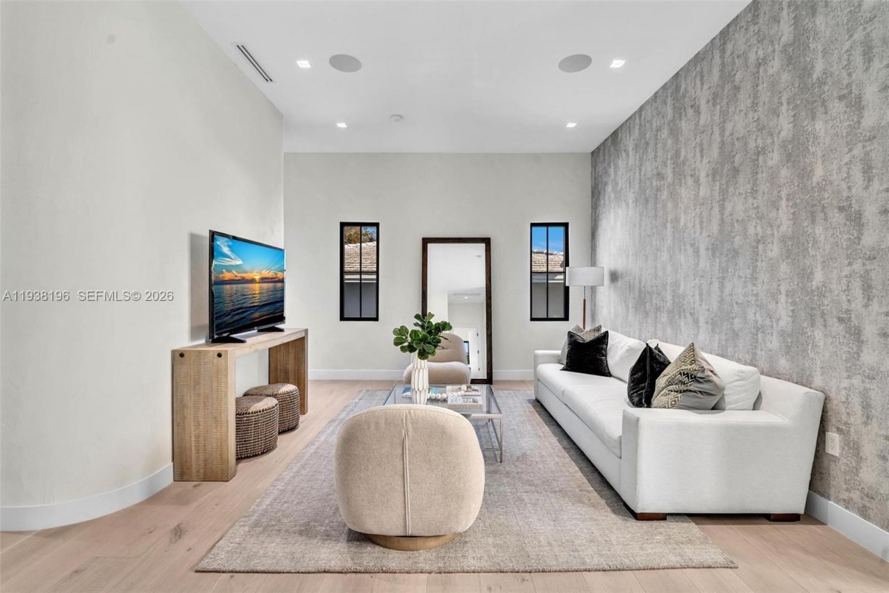 9264 Dickens Ave , Surfside, FL 33154 Photo