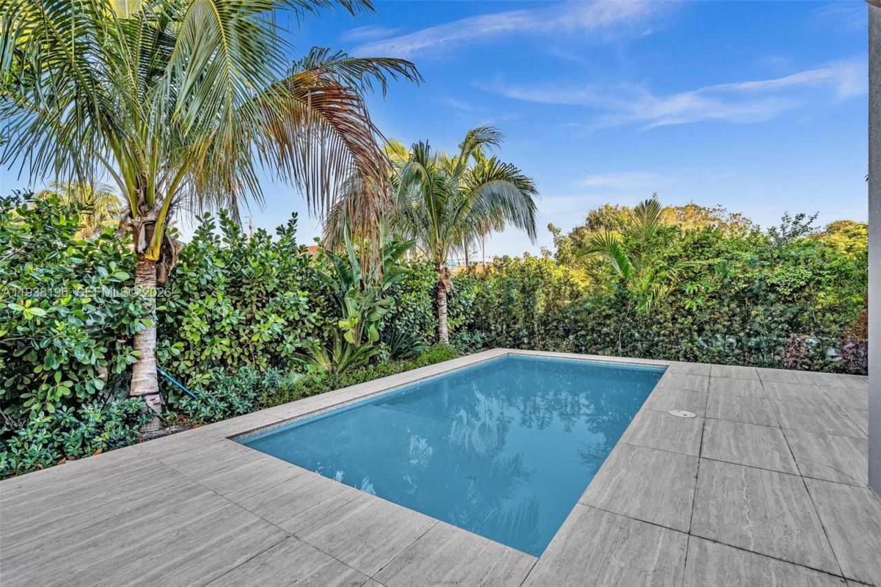 9264 Dickens Ave , Surfside, FL 33154 Photo