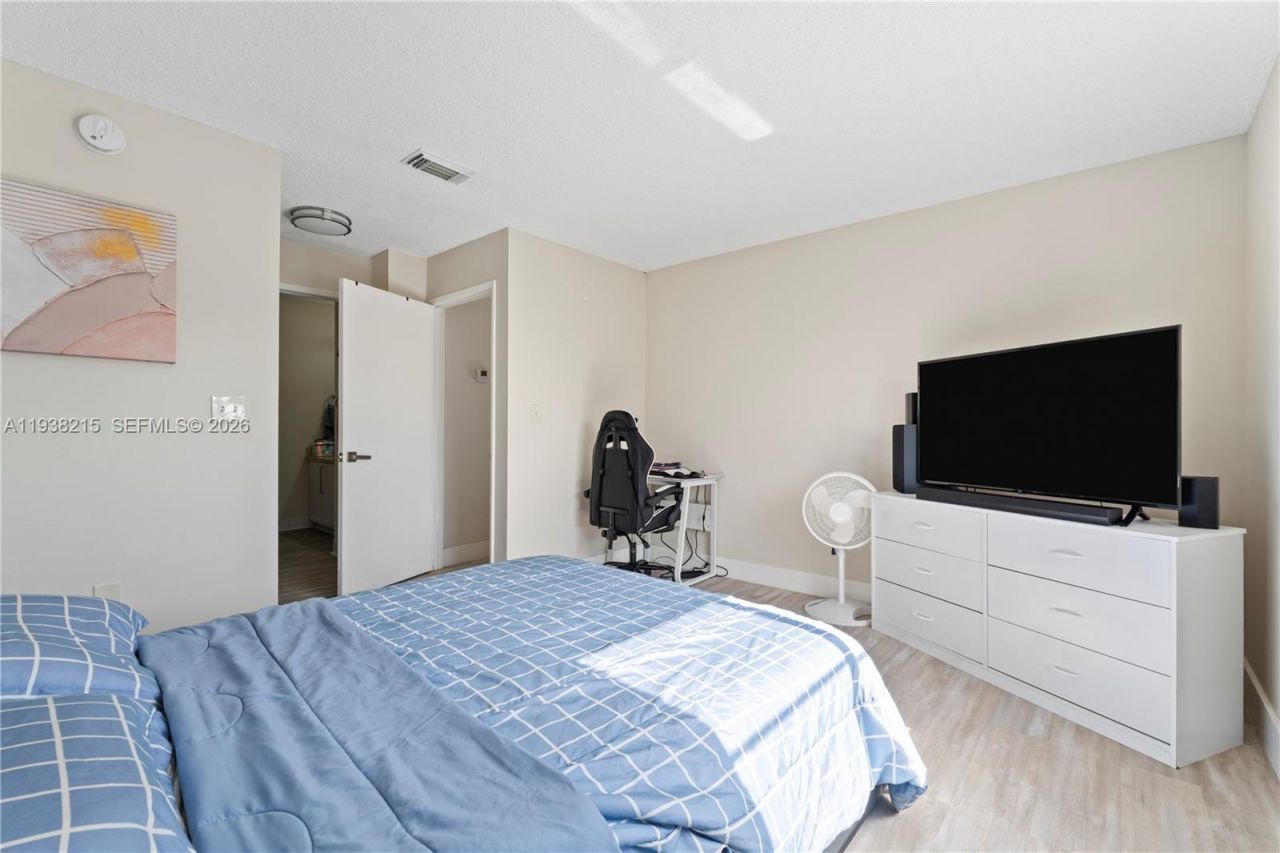 4736 NW 114th Ave, Unit 205, Doral, FL 33178 Photo