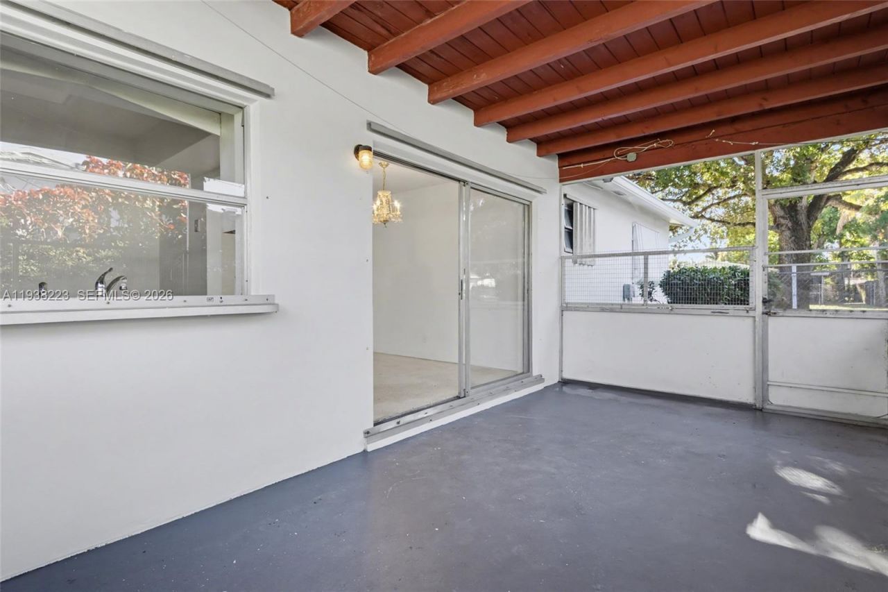 2301 NW 42nd Ave, Lauderhill, FL 33313 Photo