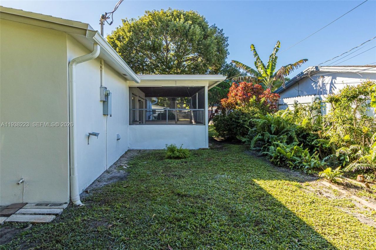 2301 NW 42nd Ave, Lauderhill, FL 33313 Photo