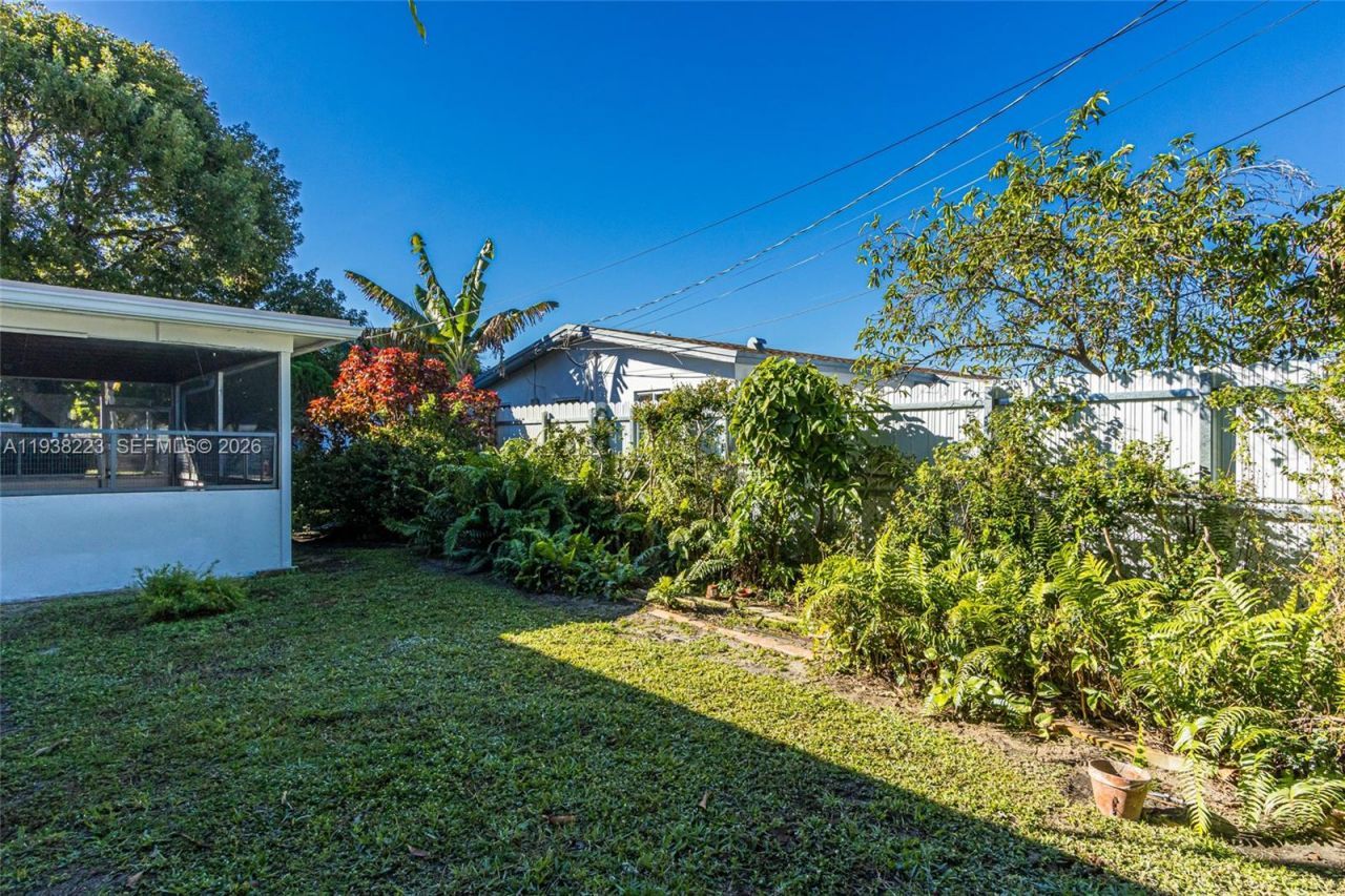 2301 NW 42nd Ave, Lauderhill, FL 33313 Photo