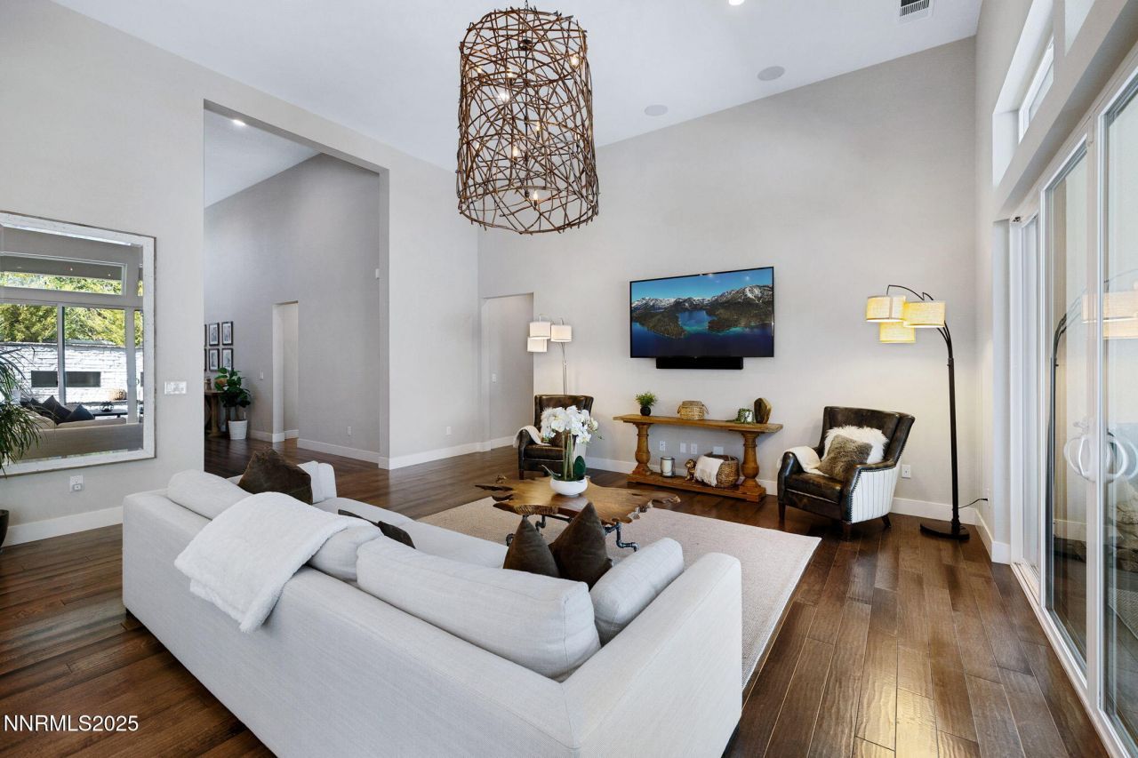 709 W Pleasant Oak Trail, Reno, NV 89511 Photo