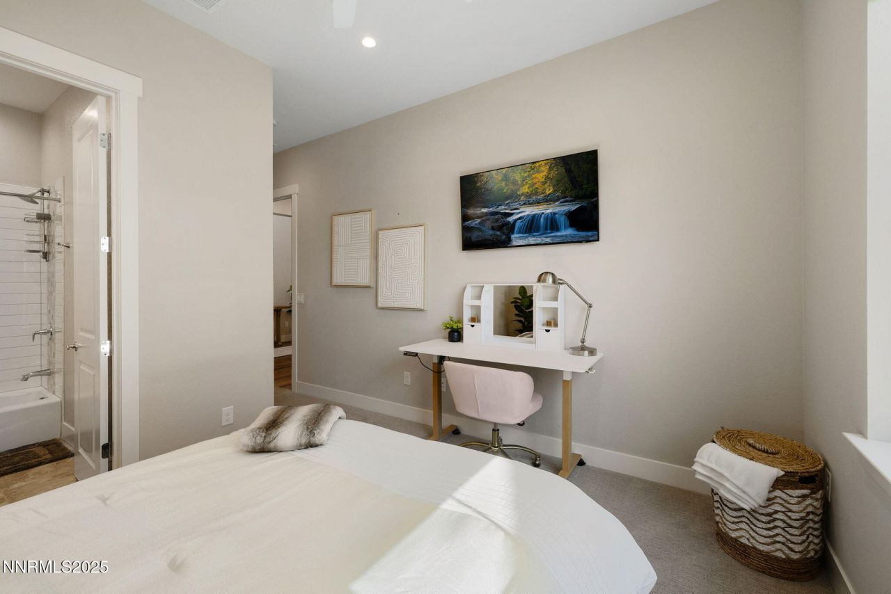 709 W Pleasant Oak Trail, Reno, NV 89511 Photo