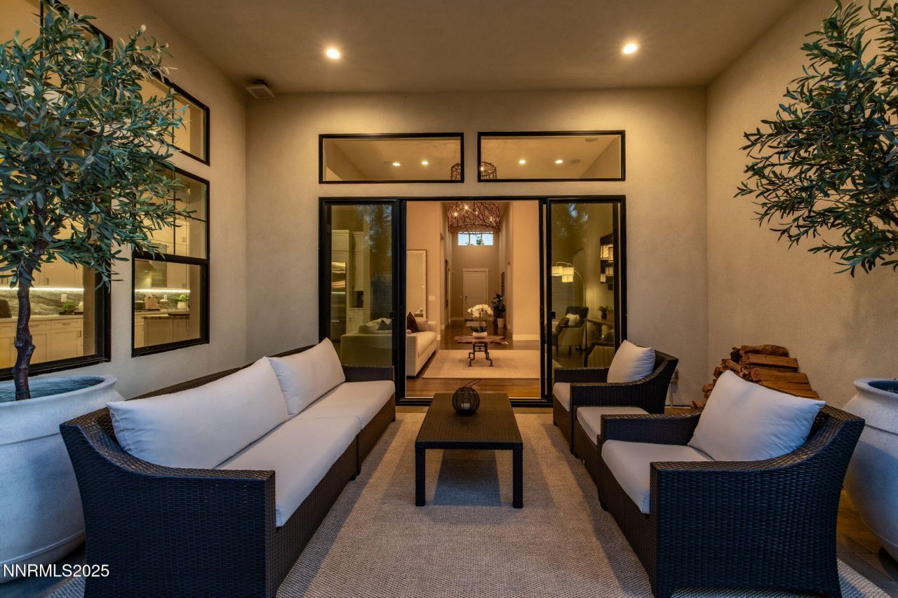 709 W Pleasant Oak Trail, Reno, NV 89511 Photo