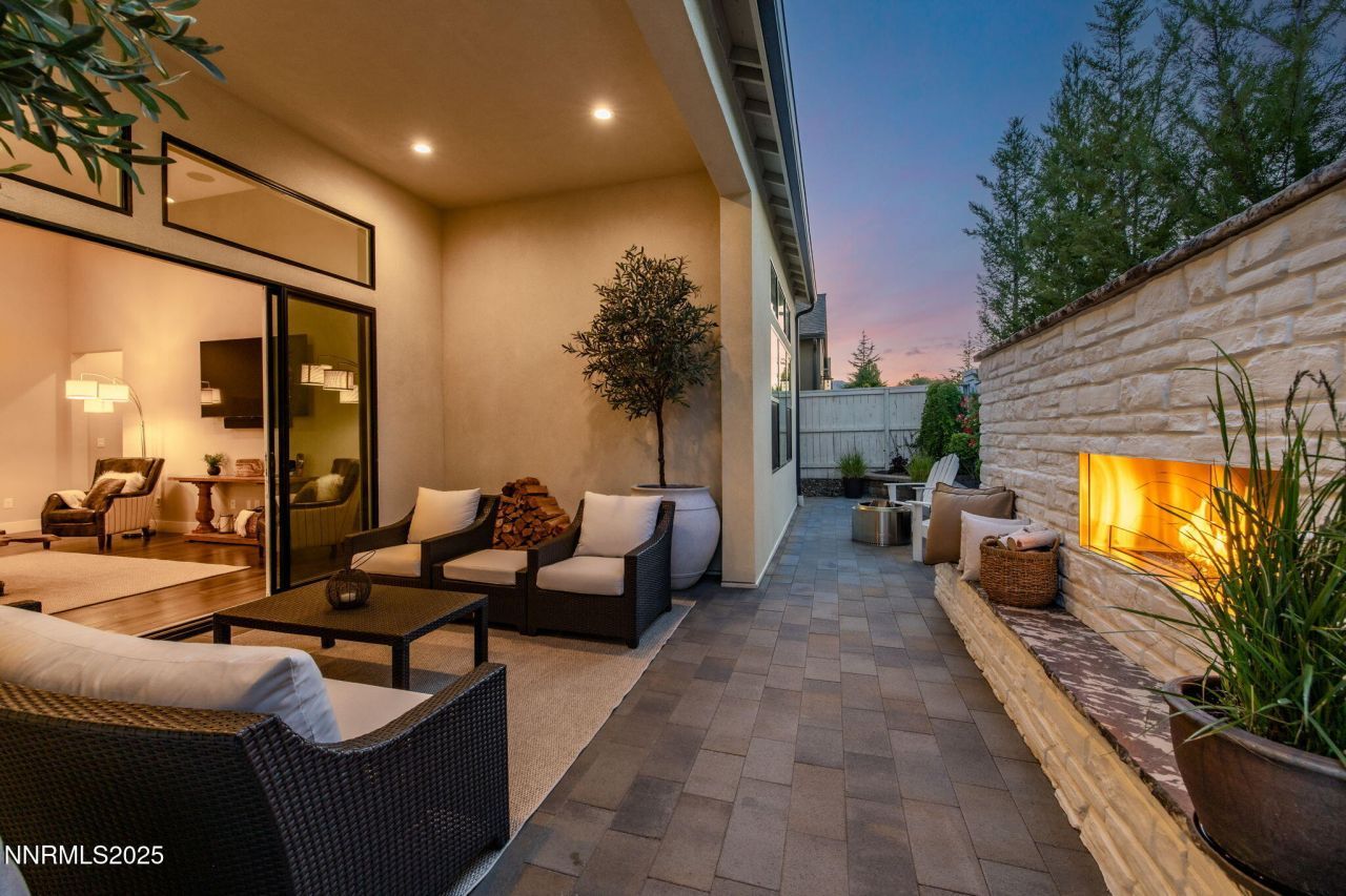 709 W Pleasant Oak Trail, Reno, NV 89511 Photo