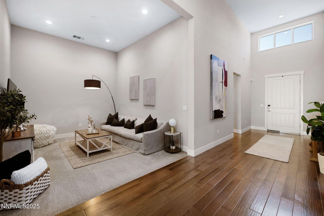 709 W Pleasant Oak Trail, Reno, NV 89511 Photo