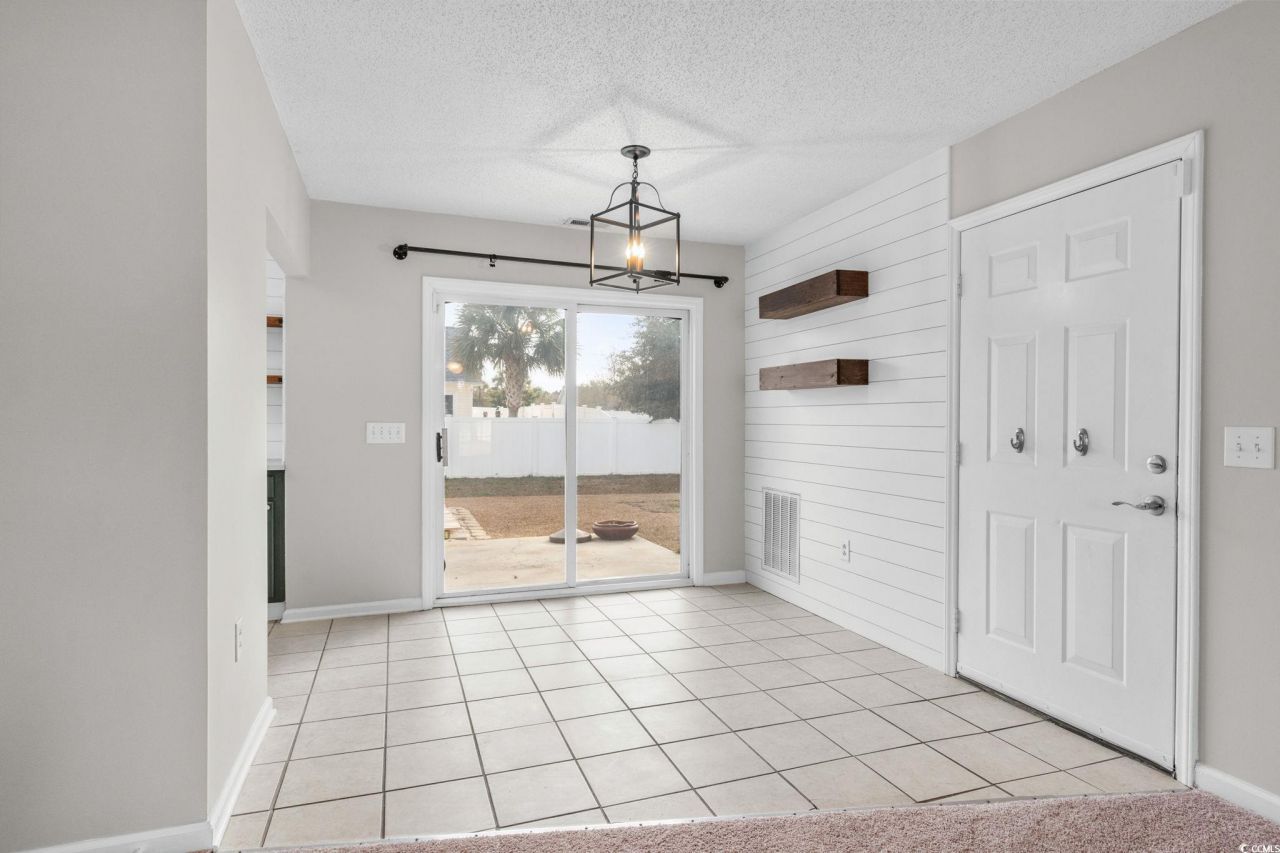 409 Coco Plum Ct. Photo 6