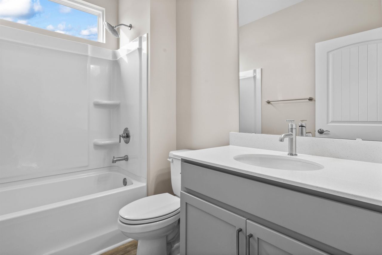 512 Banna Arch Loop Photo 16