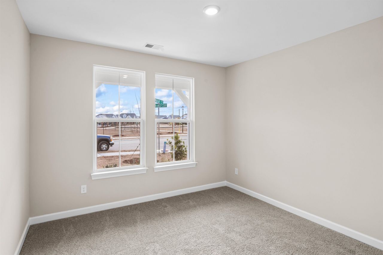 512 Banna Arch Loop Photo 18