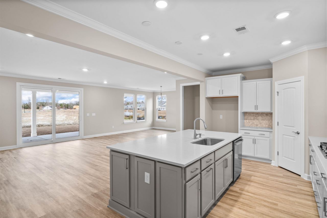 512 Banna Arch Loop Photo 7