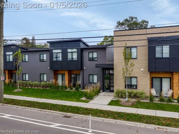 1201 Woodward Heights #6, Ferndale, MI 48220