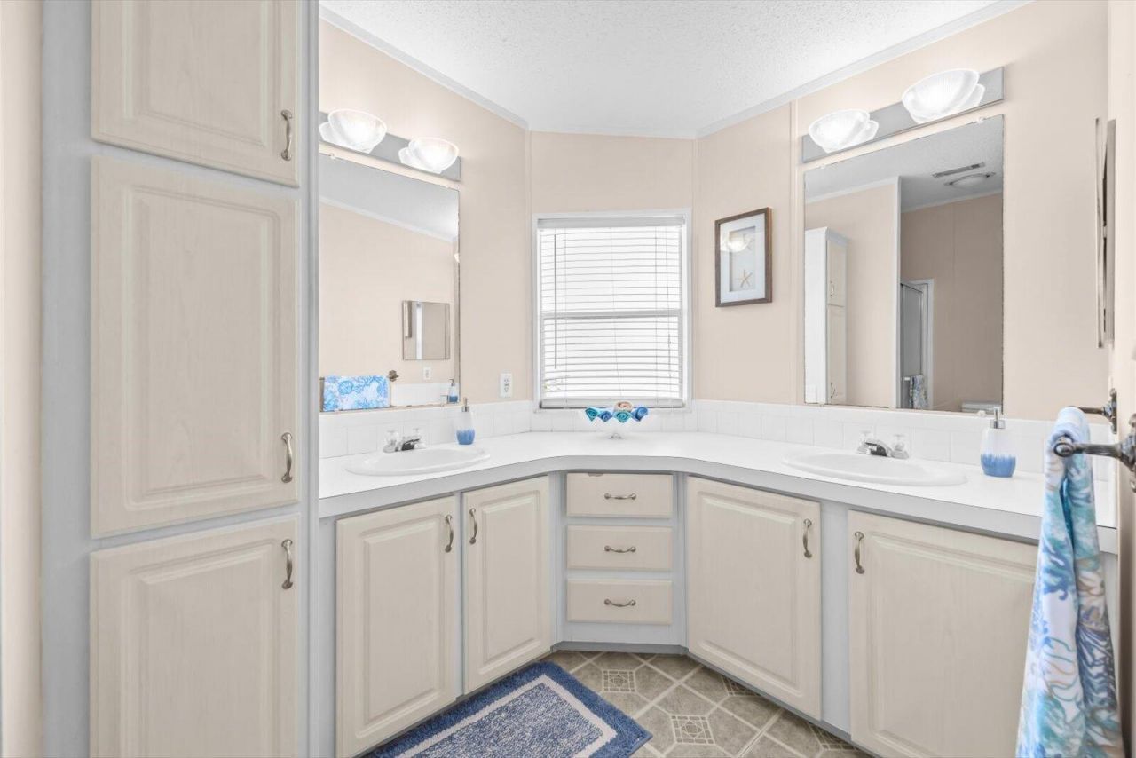 3805 Doral Court, Port Saint Lucie, FL 34952 Photo