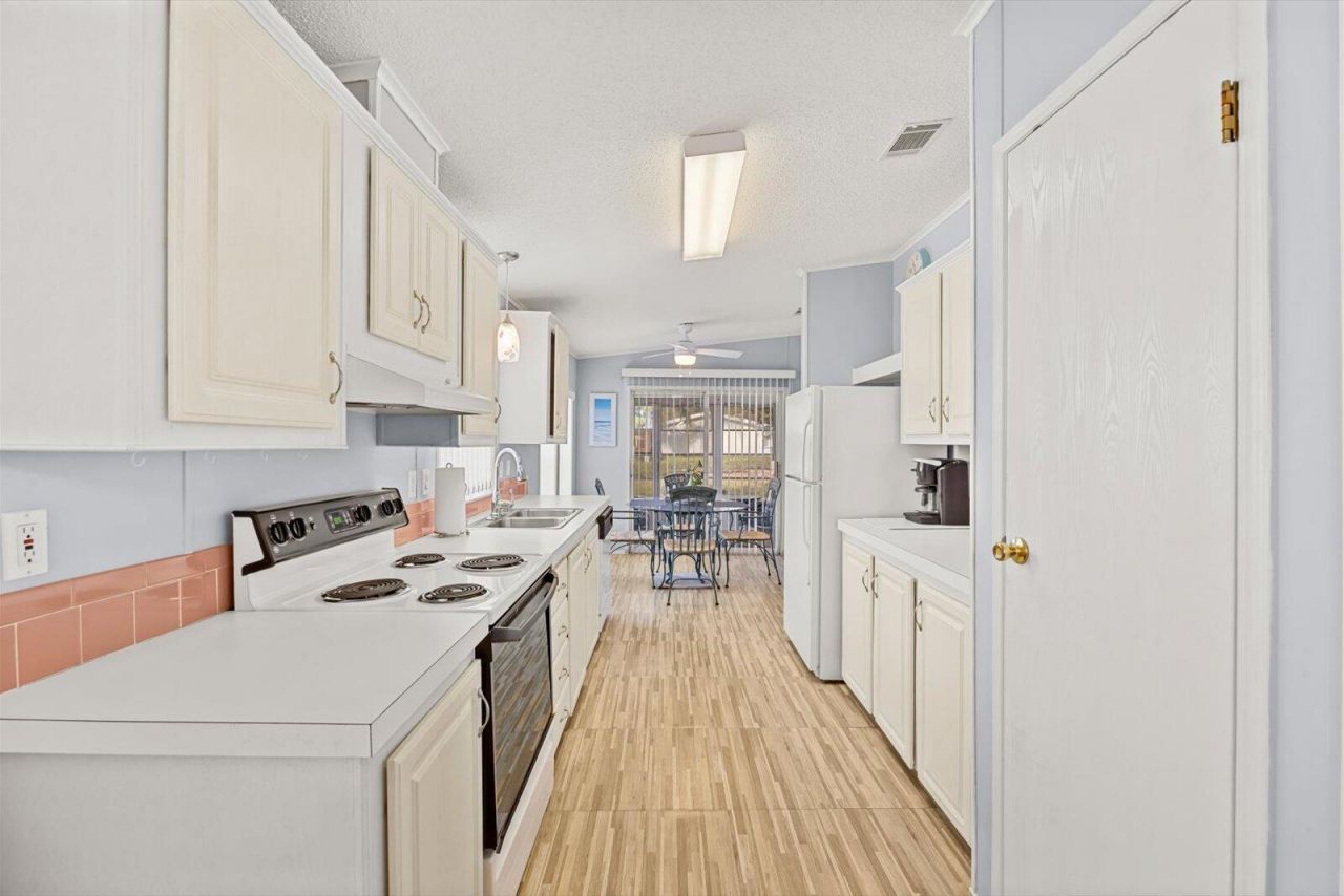 3805 Doral Court, Port Saint Lucie, FL 34952 Photo