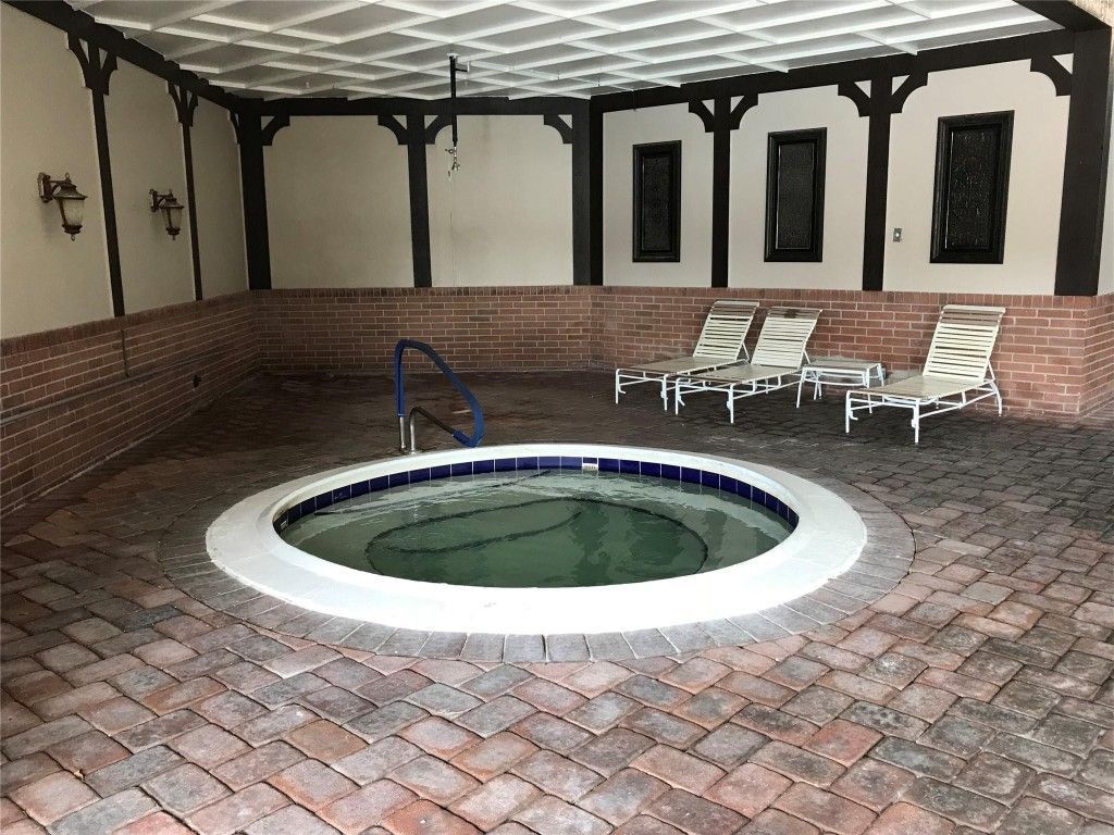 3680 Inverrary Drive, Unit 3r, Lauderhill, FL 33319 Photo