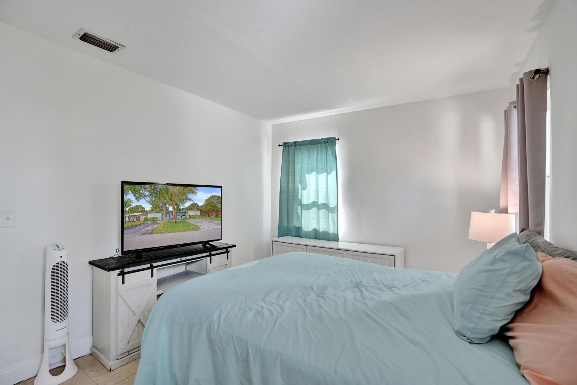 2461 NE 20th Avenue, Lighthouse Point, FL 33064 Photo