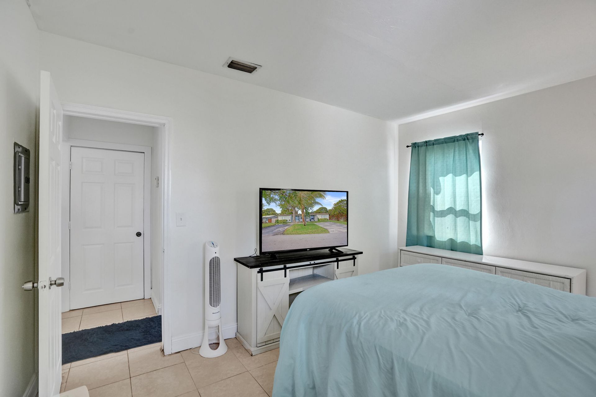 2461 NE 20th Avenue, Lighthouse Point, FL 33064 Photo