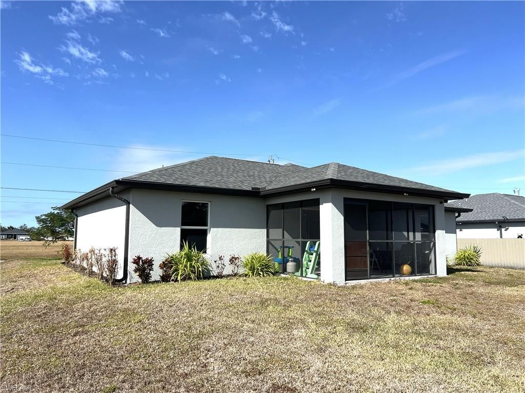 1143 NW 4th Pl, Cape Coral, FL 33993 Photo