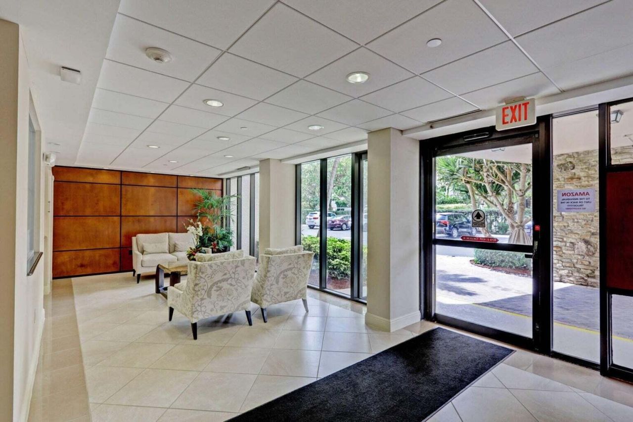 4200 N Ocean Drive, Unit 2-201, Singer Island, FL 33404 Photo