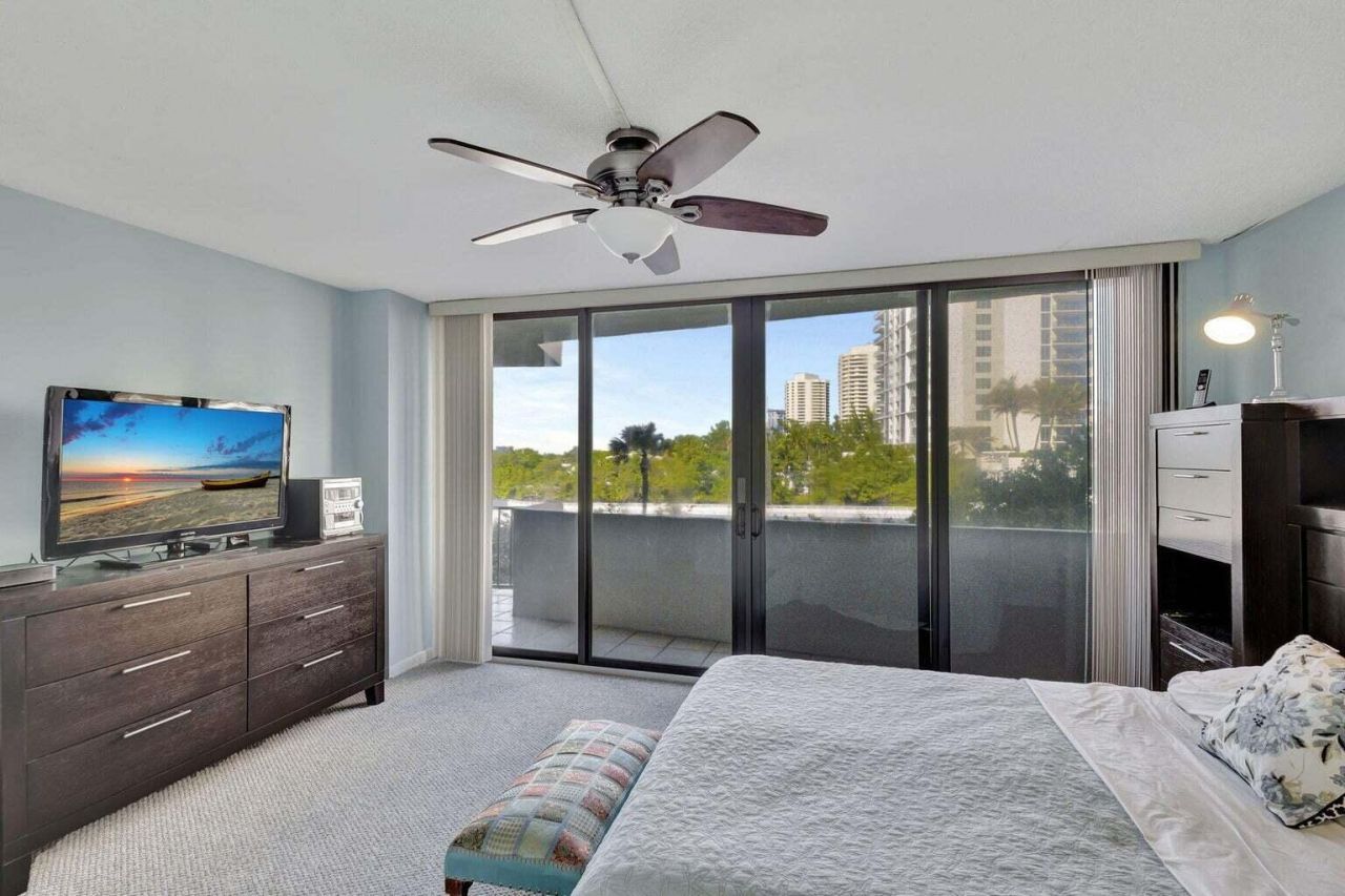 4200 N Ocean Drive, Unit 2-201, Singer Island, FL 33404 Photo